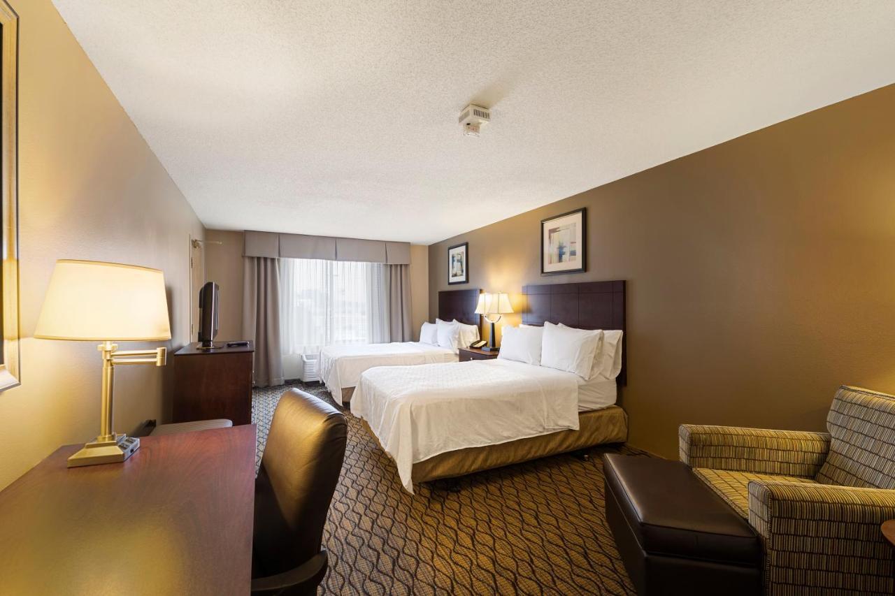 Holiday Inn Express Bloomington West By Ihg Экстерьер фото