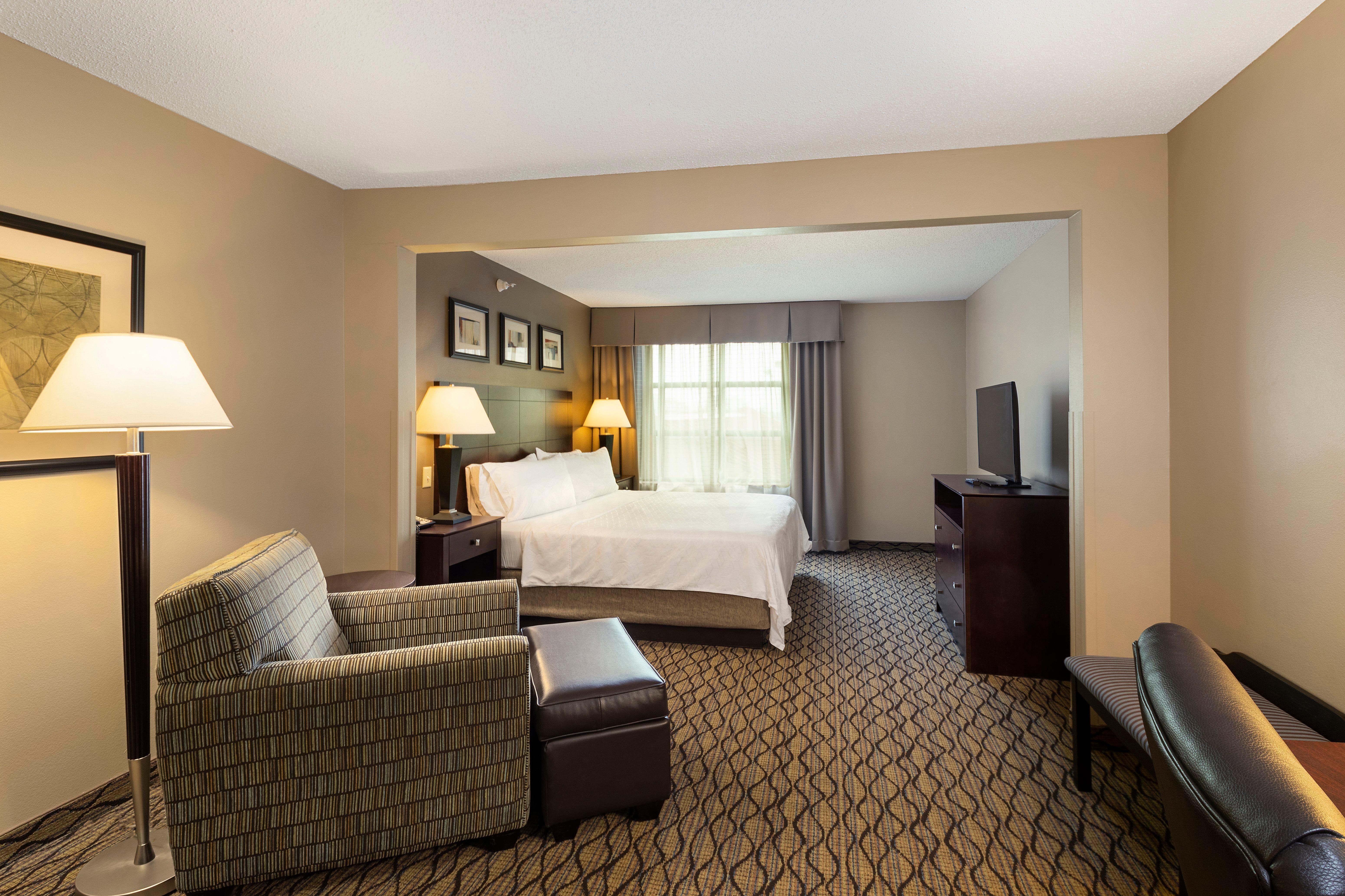 Holiday Inn Express Bloomington West By Ihg Экстерьер фото