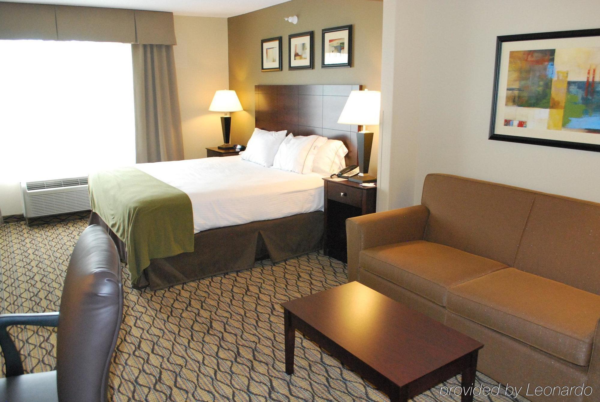 Holiday Inn Express Bloomington West By Ihg Номер фото